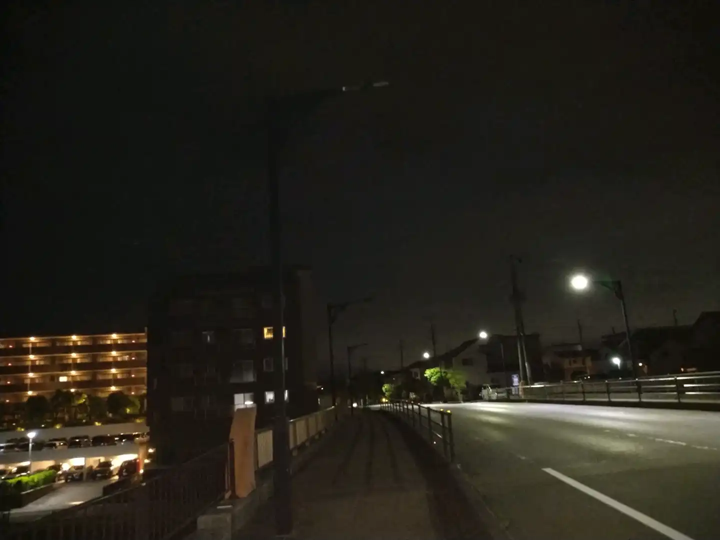 防犯灯不点灯