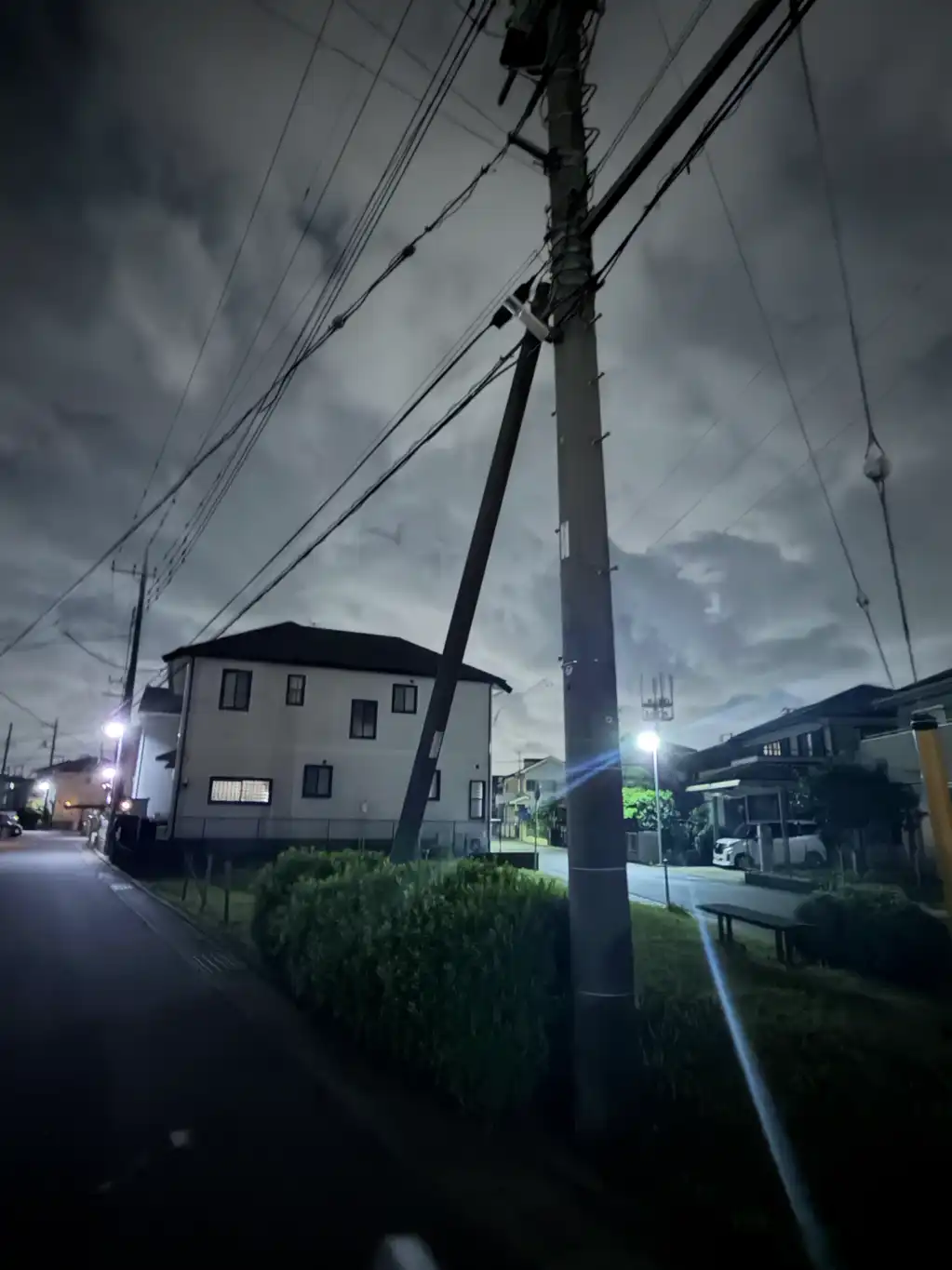 街灯の電球が切れています。