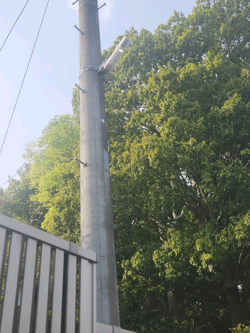 防犯灯が点滅しています