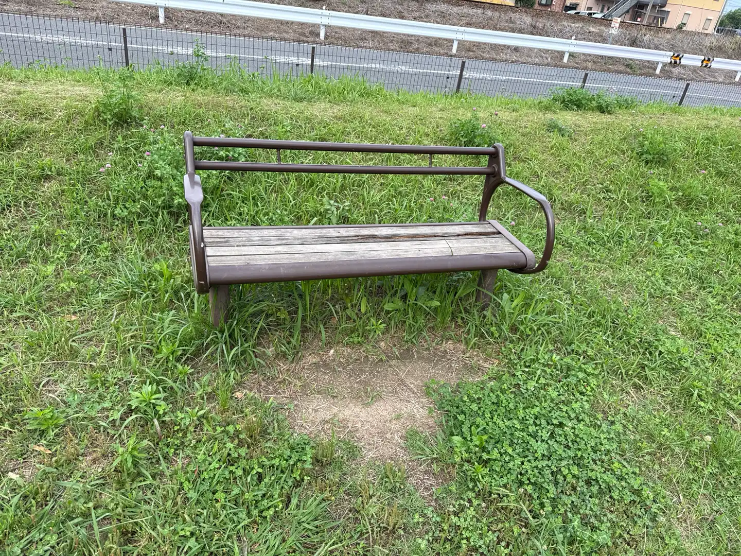 海老原町公園　ベンチ